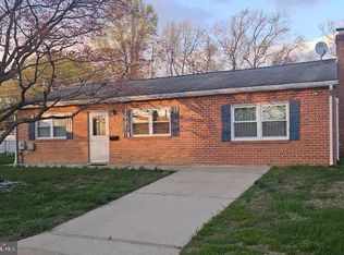 4 Defoe Cir, Newark, DE 19702