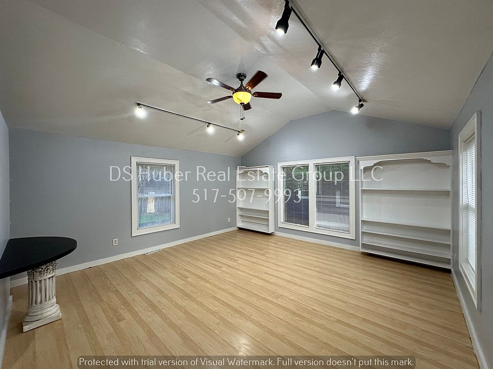 1st image of 1443 Roselawn Ave #1443
