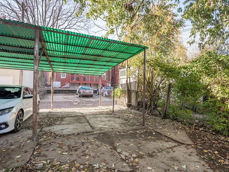 2310 Russell Blvd #A — Photo 18