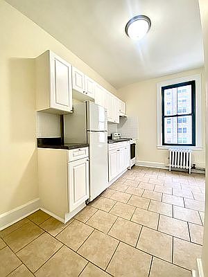1st image of 502 E 79th St APT 6C