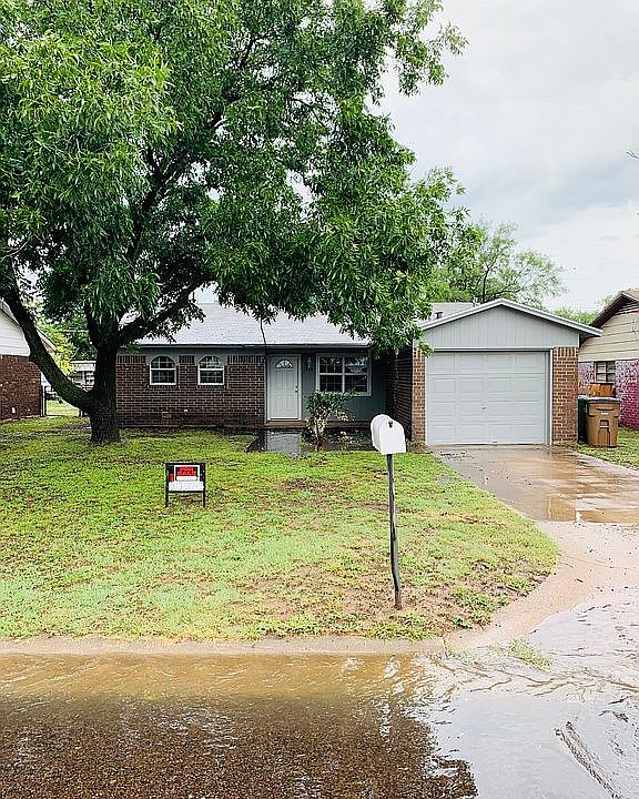 1st image of 1029 Linda Lee Dr