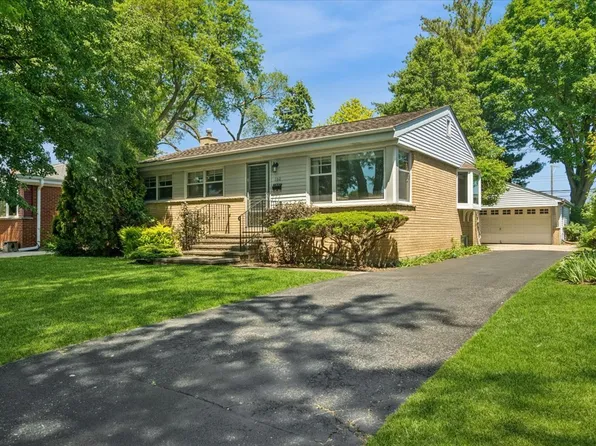 160 Wisconsin Dr, Des Plaines, IL 60016