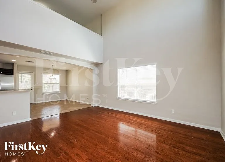 10711 Ranchland Fox — Photo 3