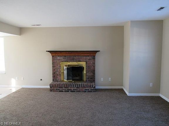 3rd image of 8594 Wrenford Ct