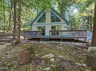 1159 Wallenpaupack Dr, Lake Ariel, PA 18436