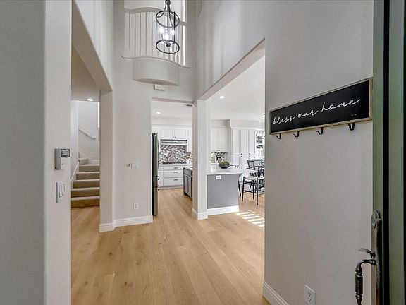 3rd image of 18095 Llagas Creek Dr