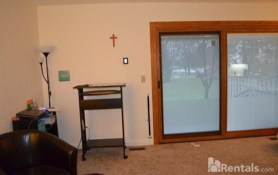 5th image of 24528 Bashian Dr #1