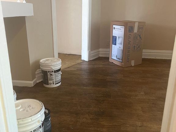 2nd image of 6049 S Marshfield Ave #1