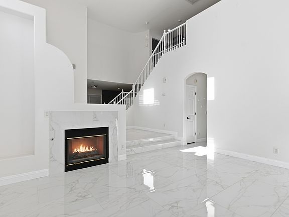 2nd image of 9983 Canyon Peak Dr