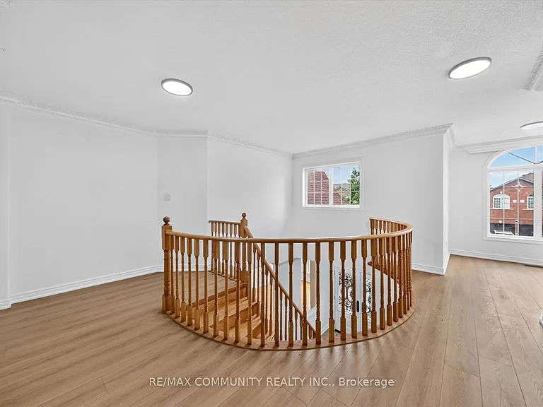 29 River Forest St W — Photo 26