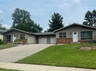 6726 Spring Grove Ct, Middleton, WI 53562