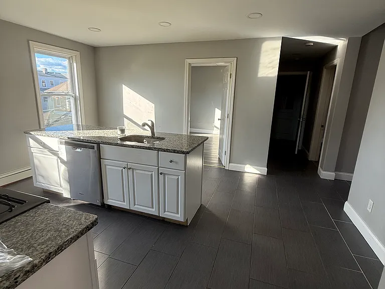 49 Hitchcock Rd #3 — Photo 2