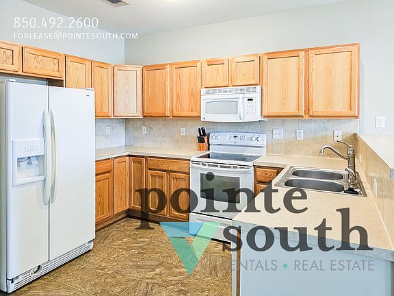 4th image of 3210 Seabrook St