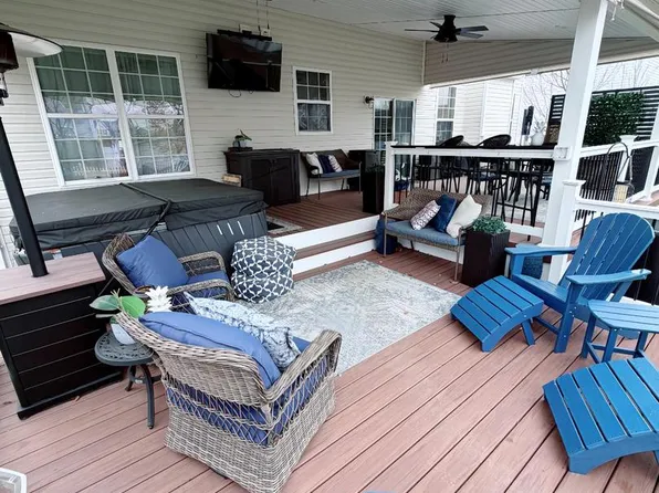 640 Ironwood Dr, Williamstown, NJ 08094