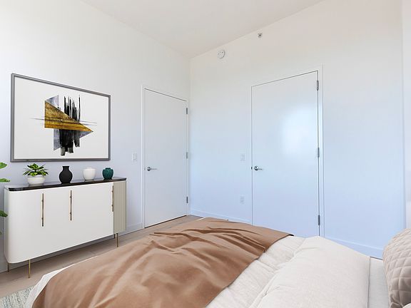 3rd image of 144-74 Northern Blvd #5D