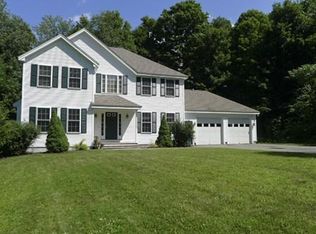 143 Rolling Acres Rd, Lunenburg, MA 01462