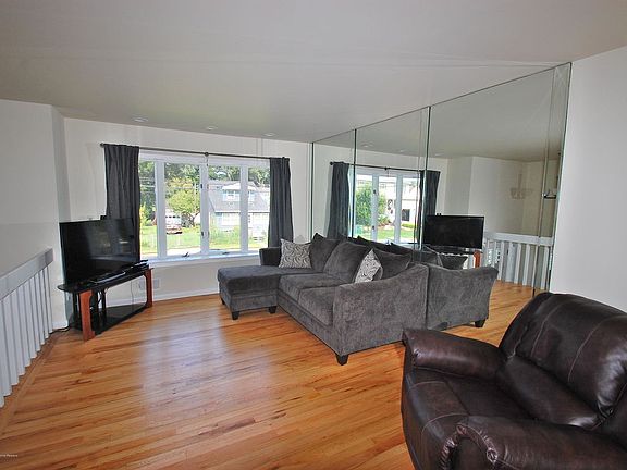 4th image of 653 Monmouth Ave