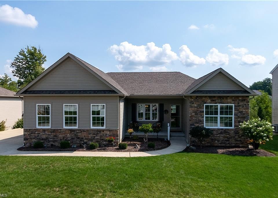 1st image of 161 Granite Dr