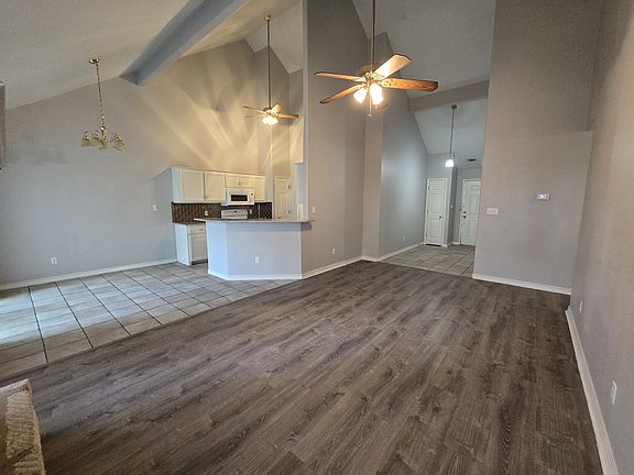 4th image of 109 Quail Run Dr #A