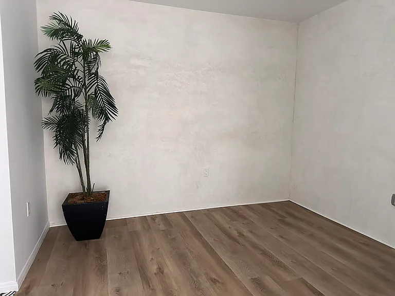 6545 Pine Ave #3 — Photo 8