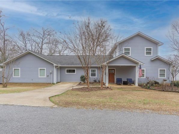 On Lake Claiborne Homer Real Estate 5 Homes For Sale Zillow