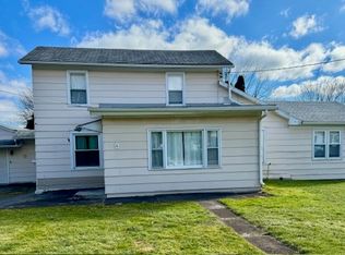 4 Scott St, Lyons, NY 14489