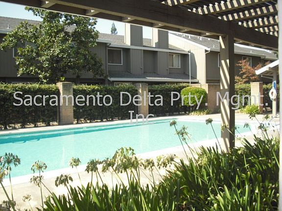 2nd image of 4322 Greenholme Dr APT 36
