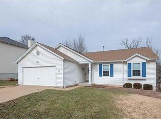 927 Hanna Valley Estates Dr, Ballwin, MO 63021