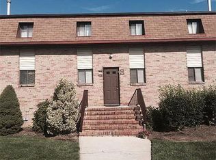 1202 N Oaks Blvd, North Brunswick, NJ 08902
