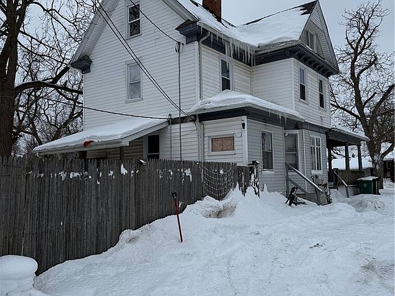 2nd image of 3817 Deveaux St