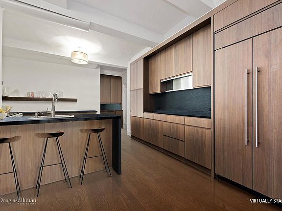 4th image of 55 Central Park N APT 8D