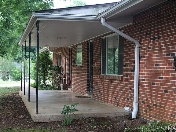 2nd image of 13 Green Meadows Dr