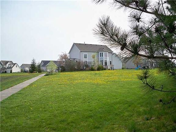 5th image of 36 Terrace Hill Dr