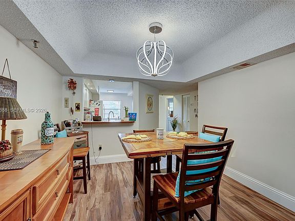 4th image of 23344 Carolwood Ln #303