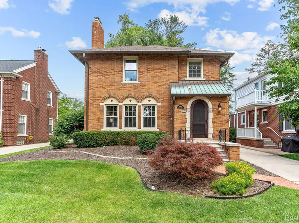 24426 Rockford St, Dearborn, MI 48124