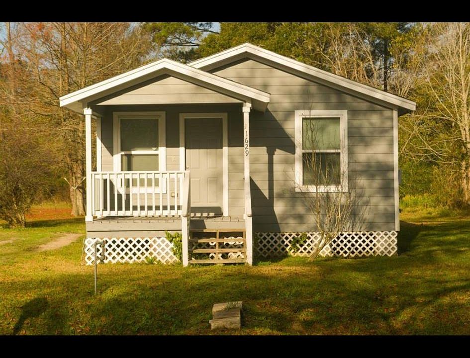 1st image of 1629 Ross Ave