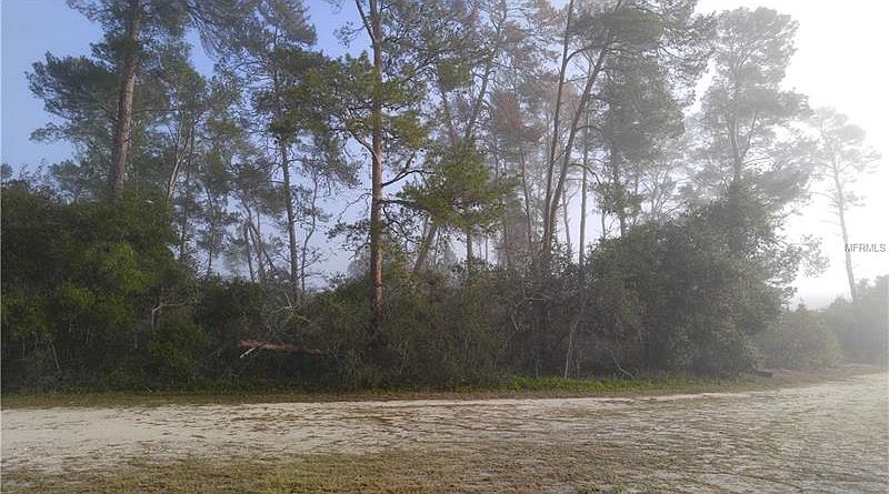 1st image of 1875 Desoto Dr