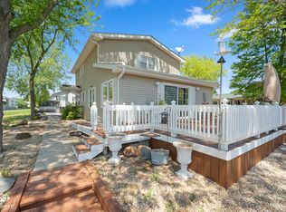 156 Fossil Cove Ln, Wilmington, IL 60481