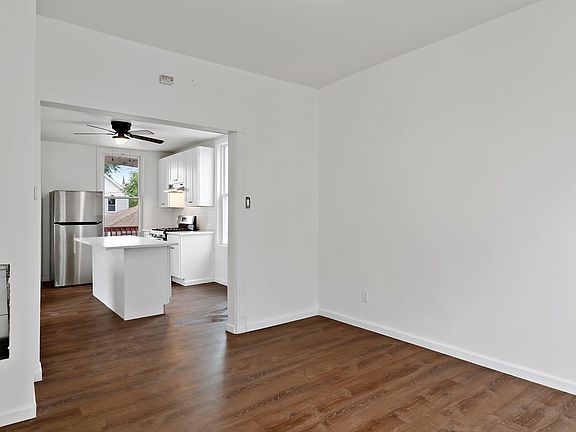 5th image of 2830 W 25th Pl #2