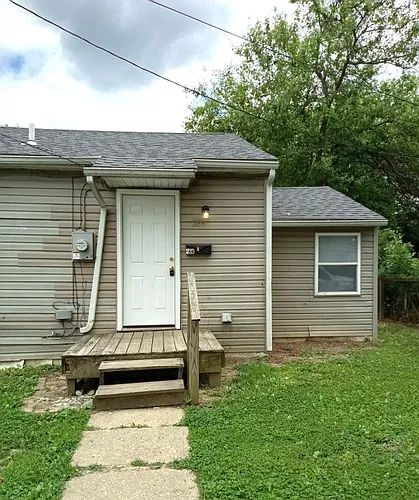 235 Hollingsworth Mnr Photo 1