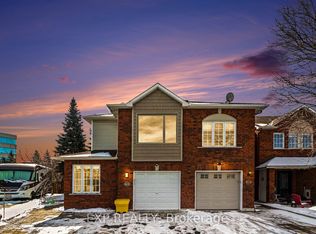 4630 Ogilvie Walk Cres, Ottawa, ON K1J 1G7