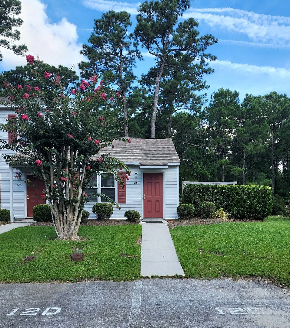 Building Photo - 12 Port West Ct #D