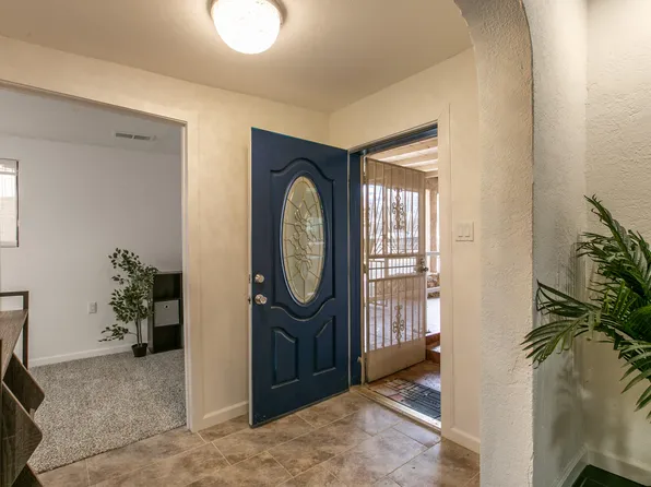 3102 Rosendo Garcia Rd SW, Albuquerque, NM 87105