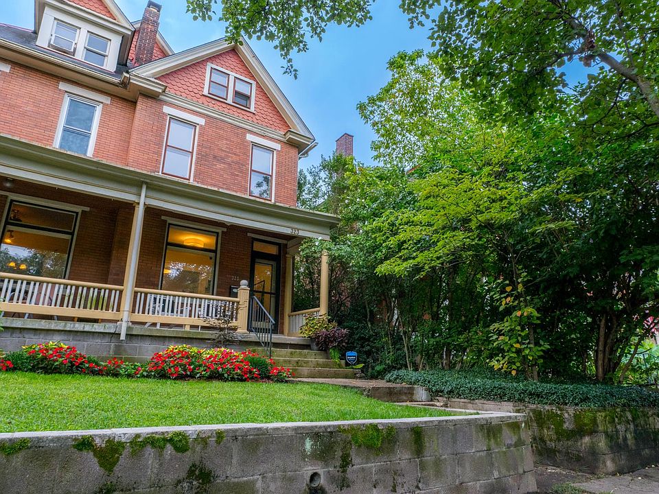 1st image of 323 W Hubbard Ave