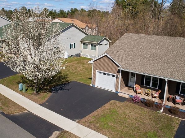 8 Silver Crest Ln #8, Greenfield, MA 01301