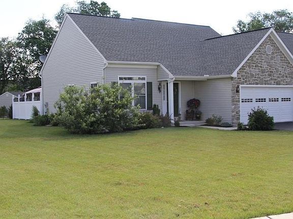 2nd image of 4264 Green Park Dr