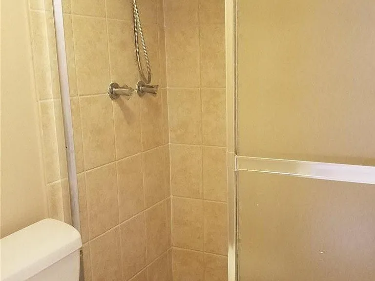 1801 S Treasure Dr #17 — Photo 5