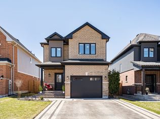 143 Sun King Cres, Barrie, ON L4M 0E4