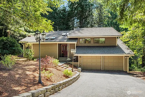 3006 142nd Pl NE Photo 1