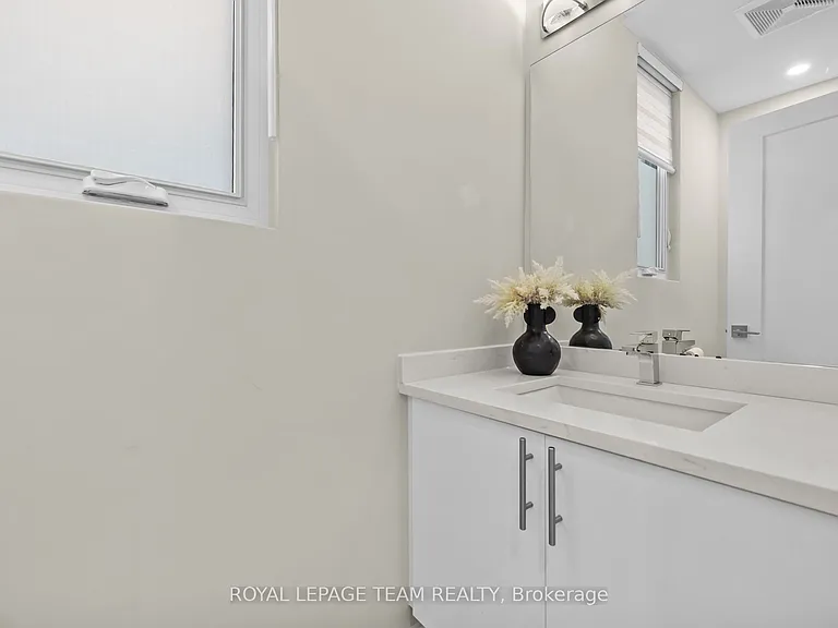 498 Wentworth Ave — Photo 14
